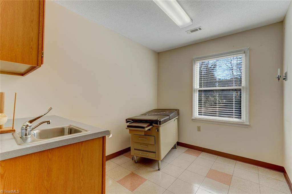 601 Harrison Street Property Photo 28