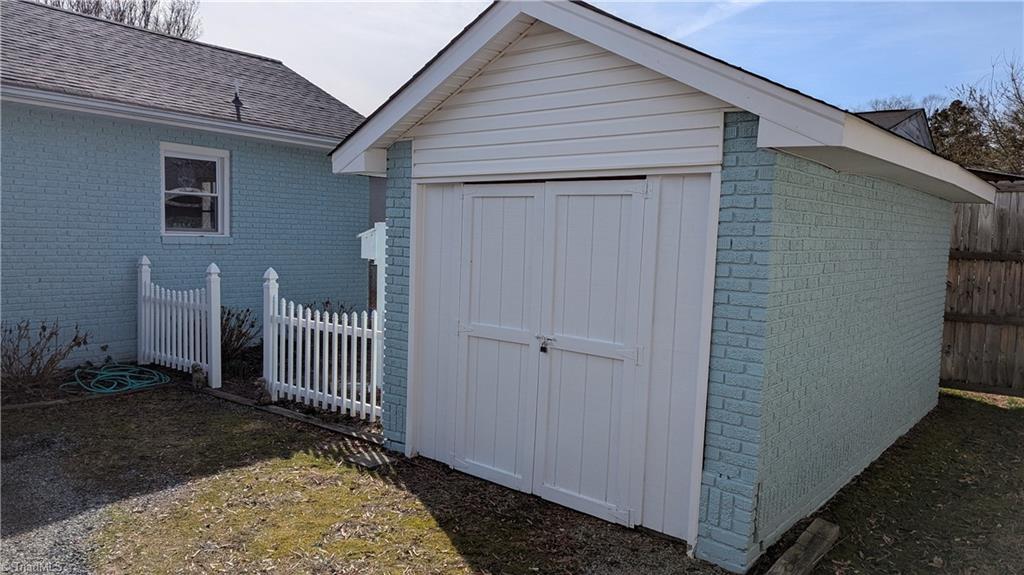 533 Trollinger Street Property Photo 17