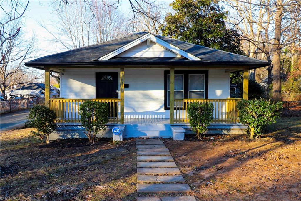 1618 Oak Street Property Photo