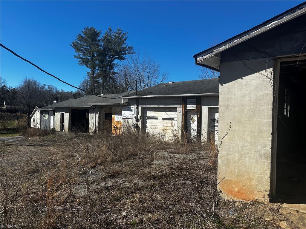 165 White Water Lane Property Photo