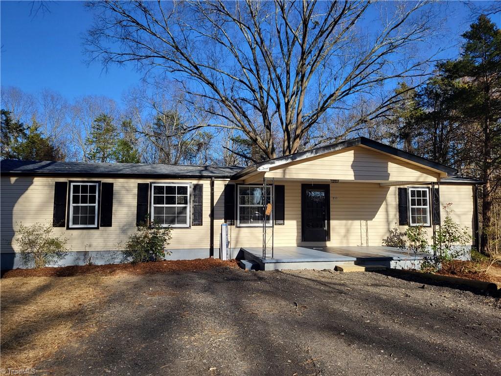 211 Donathan Road Property Photo