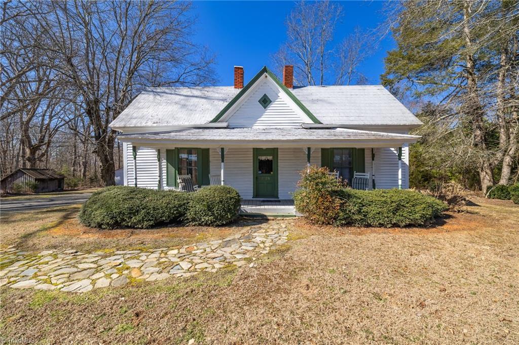 7026 Summerfield Road Property Photo 2