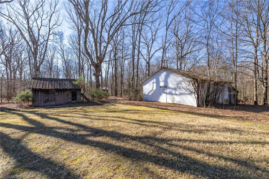 7026 Summerfield Road Property Photo 7