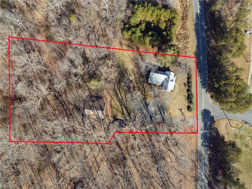7026 Summerfield Road Property Photo 11