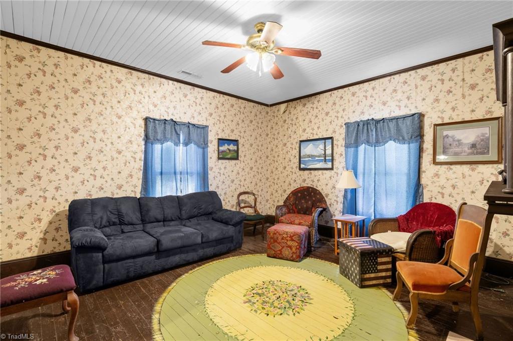 7026 Summerfield Road Property Photo 17