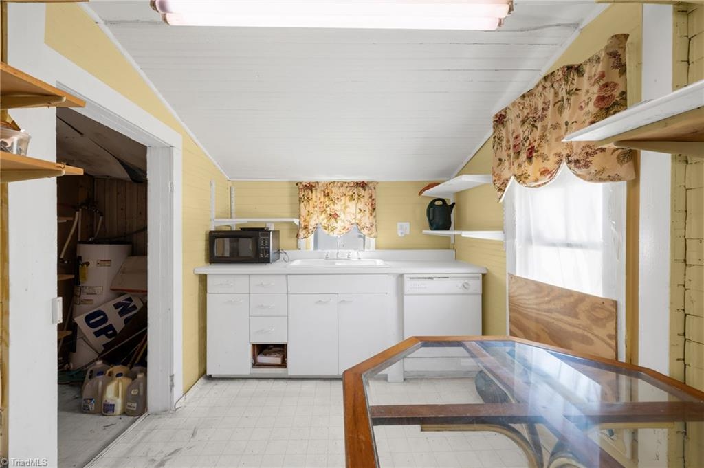 7026 Summerfield Road Property Photo 28