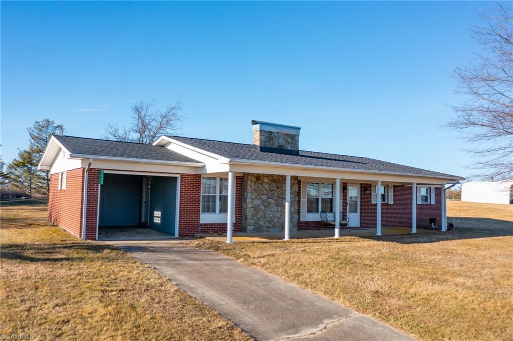 7533 Glade Valley Road Property Photo