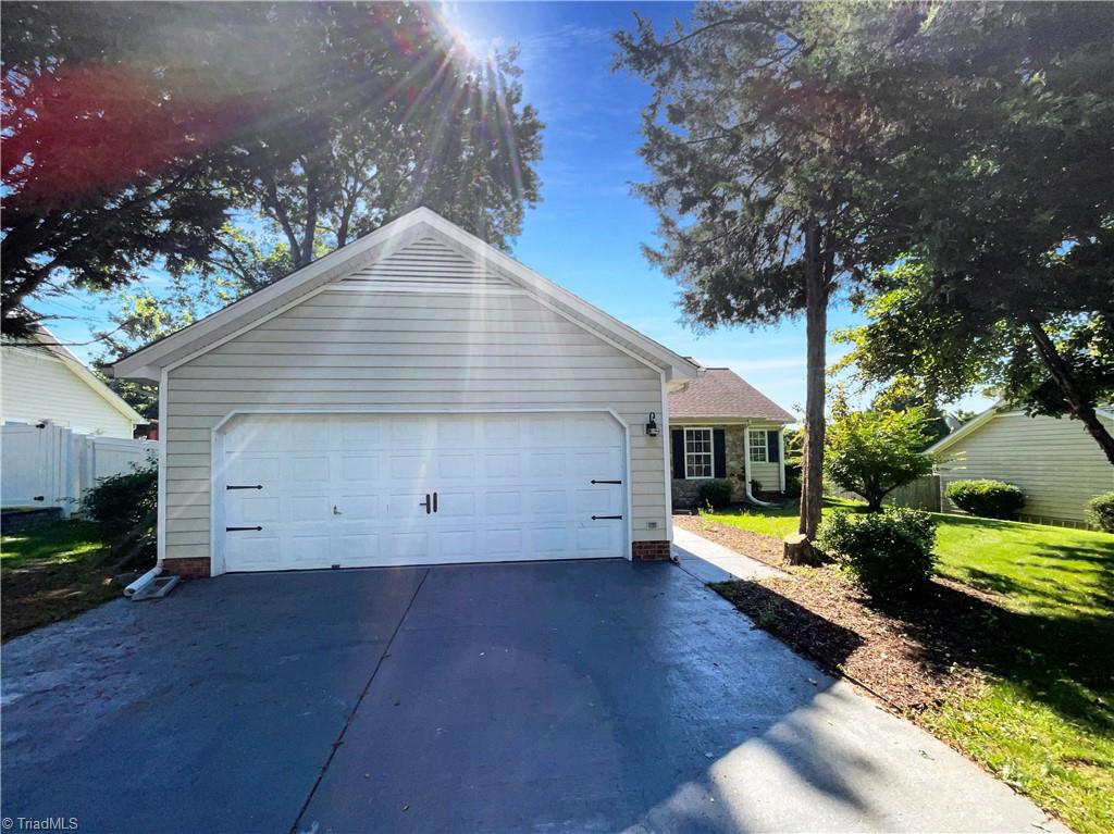 1525 Fiddlers Knoll Drive Property Photo 1