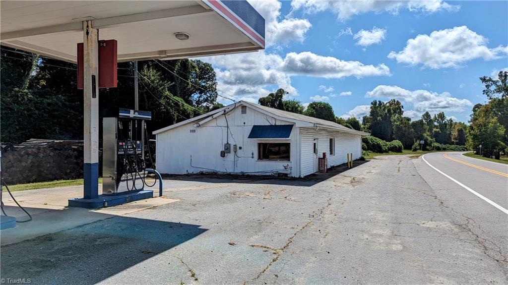 9537 Us Highway 29 Bus Property Photo