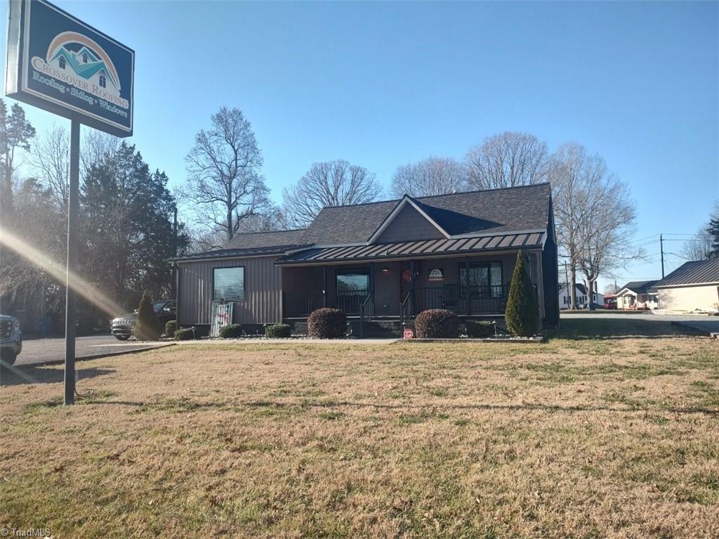 10831 Main Street Property Photo
