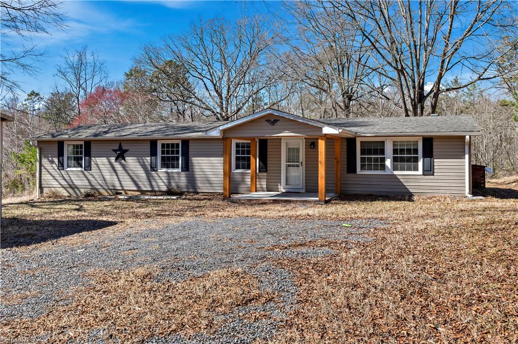 2729 Hampton Lane Property Photo
