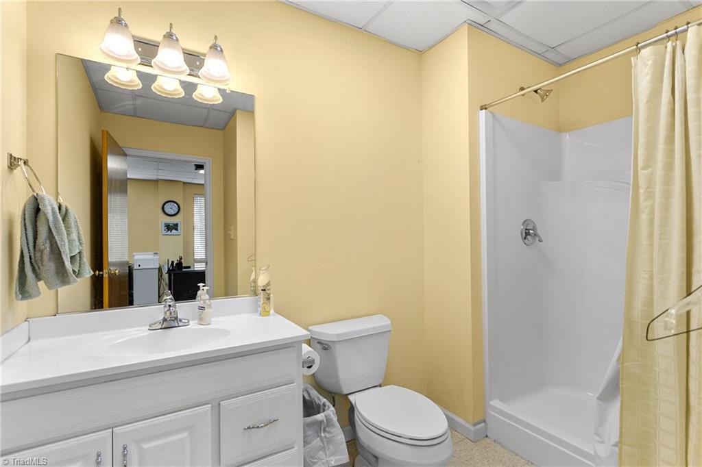 133 Woodlawn Road Property Photo 12