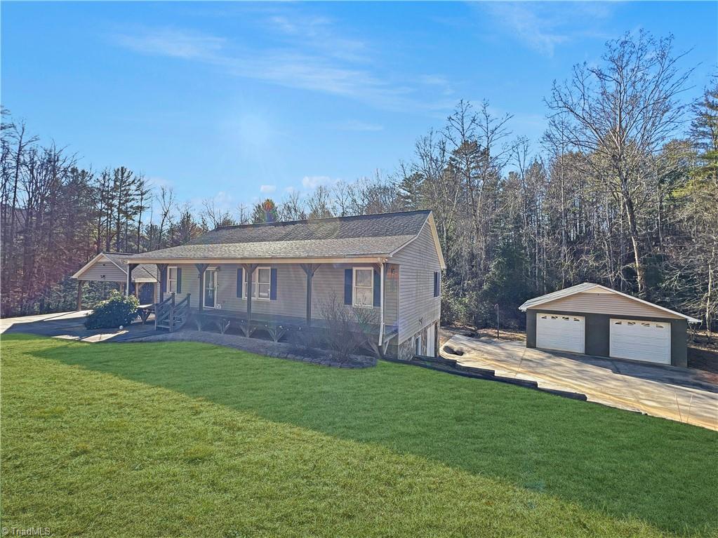 455 Spring Drive Property Photo