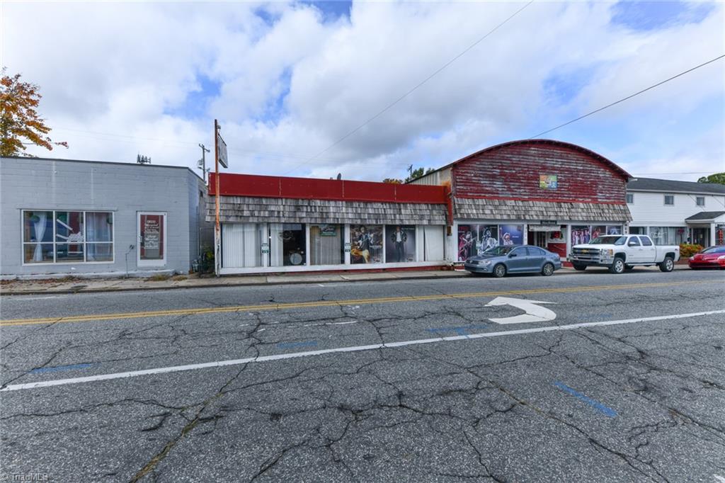 920 S Chapman Street Property Photo