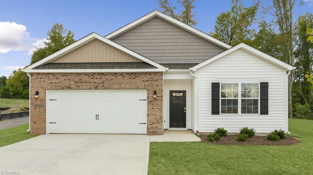 134 Lisa Lane Property Photo