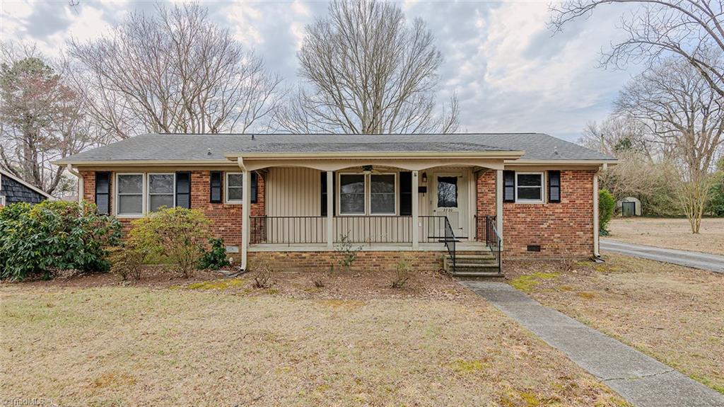 2720 Amherst Avenue Property Photo