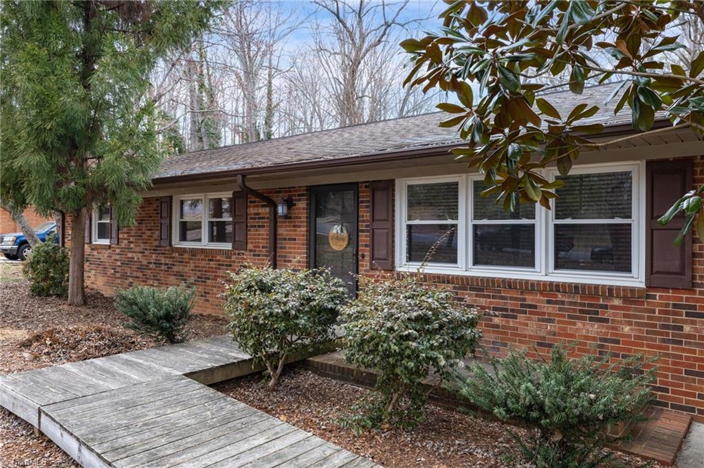 1319 Spry Street Property Photo