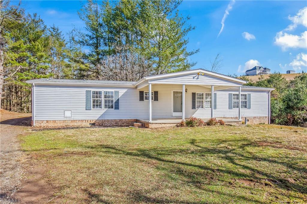 195 Old Barrett Road Property Photo