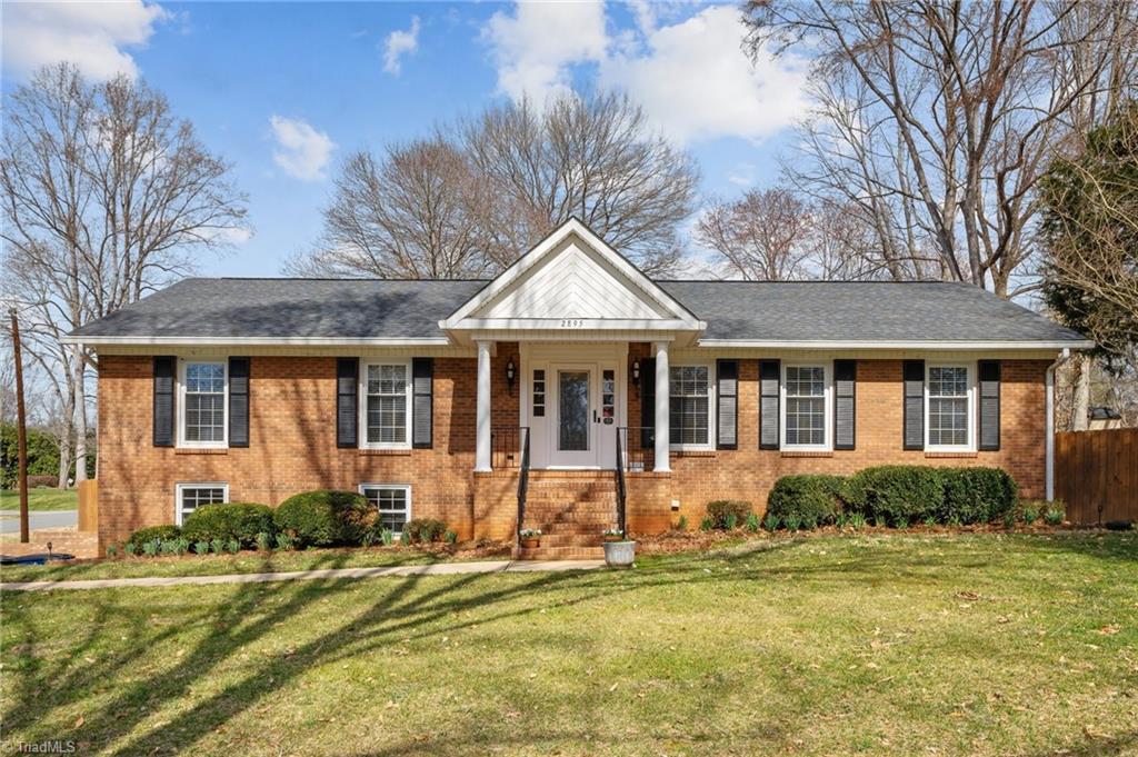 2895 Farmbrook Road Property Photo