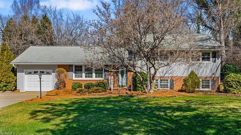 5710 Southlake Drive Property Photo