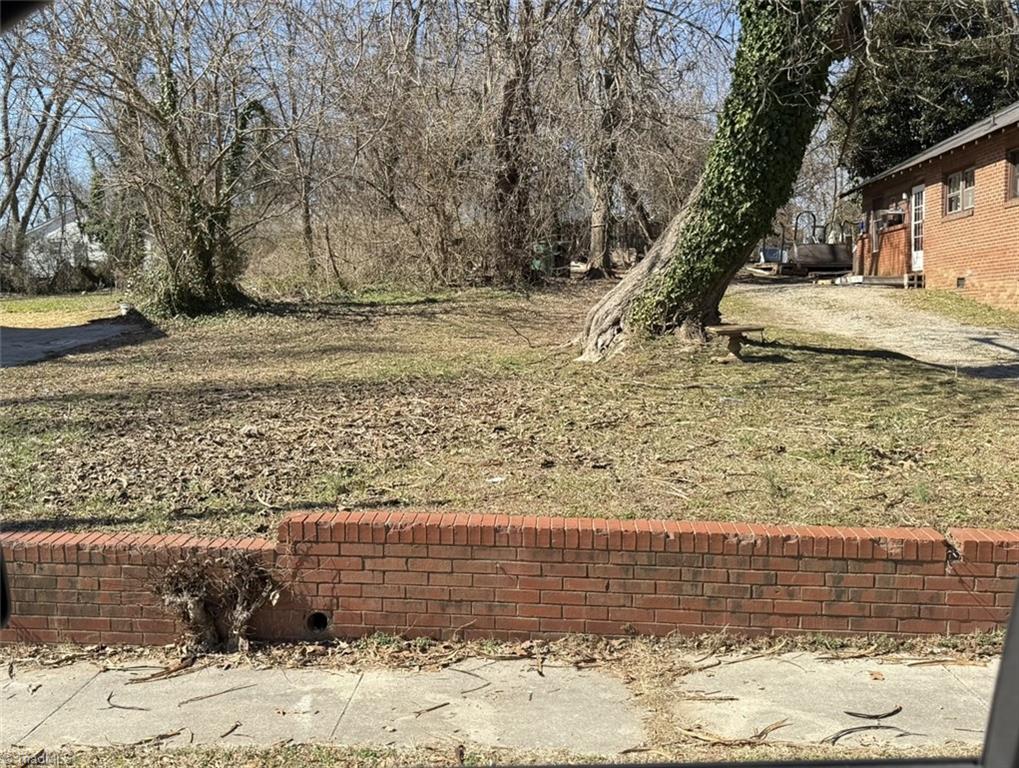 402 Walnut Street Property Photo