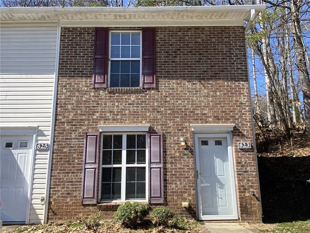 823 Brickwood Court Property Photo