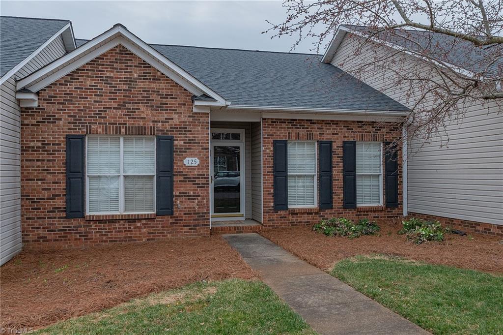 125 Stadium Oaks Drive Property Photo