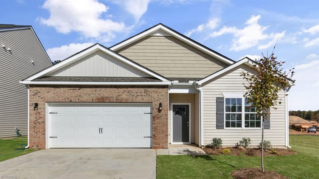464 Bryson Boulevard Property Photo