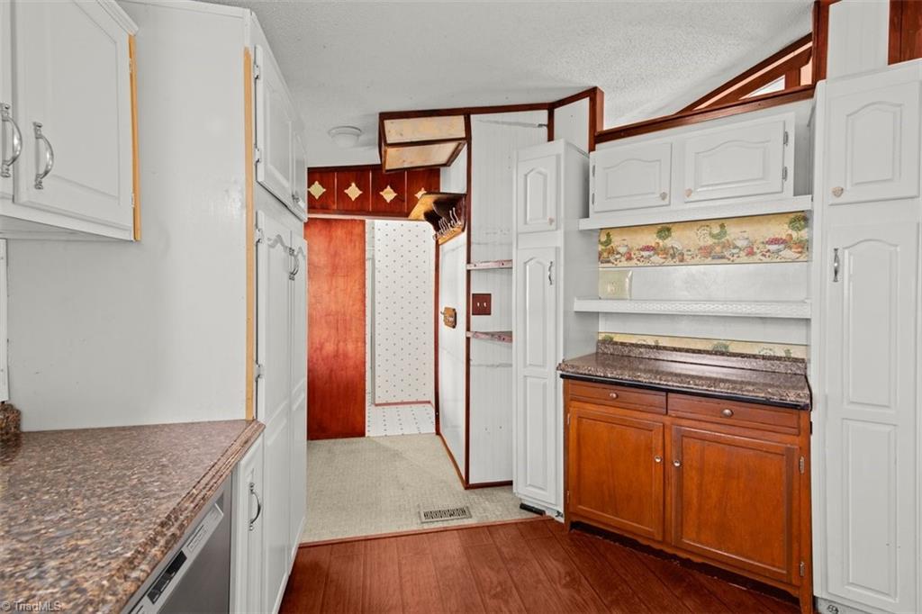 153 S River Lane Property Photo 18