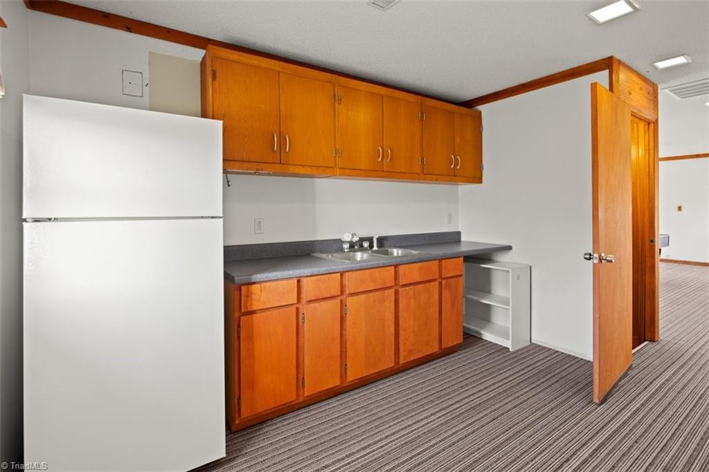 153 S River Lane Property Photo 41