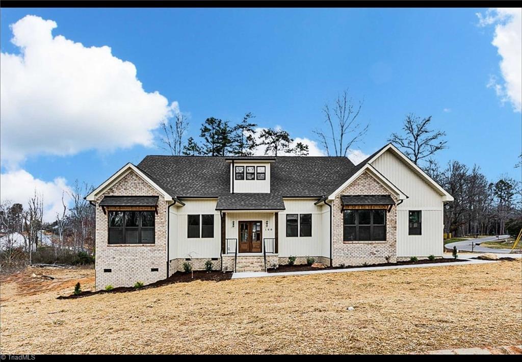 100 Crystal Creek Property Photo