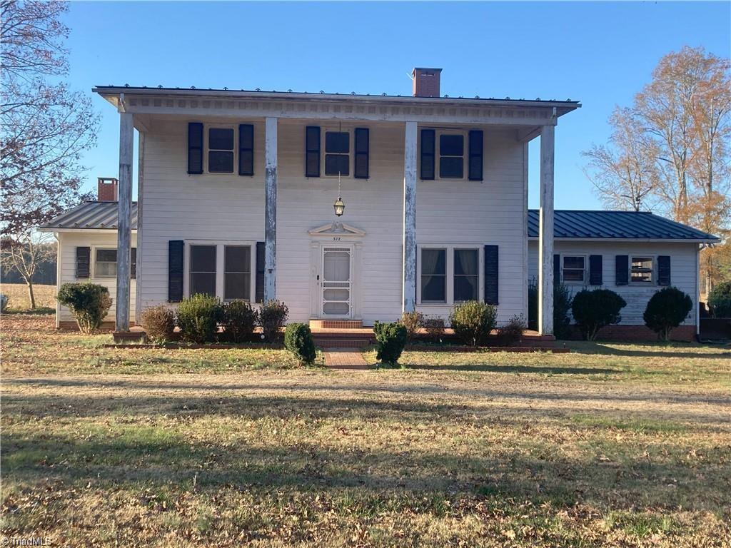 572 Bombay Road Property Photo