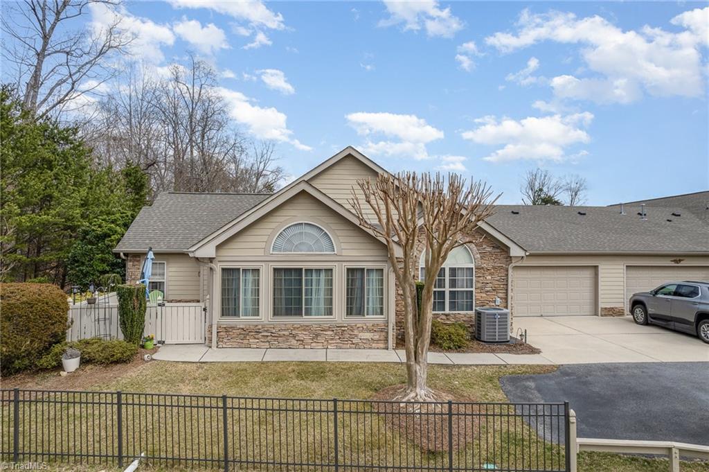 4322 Grassy Moss Drive Property Photo