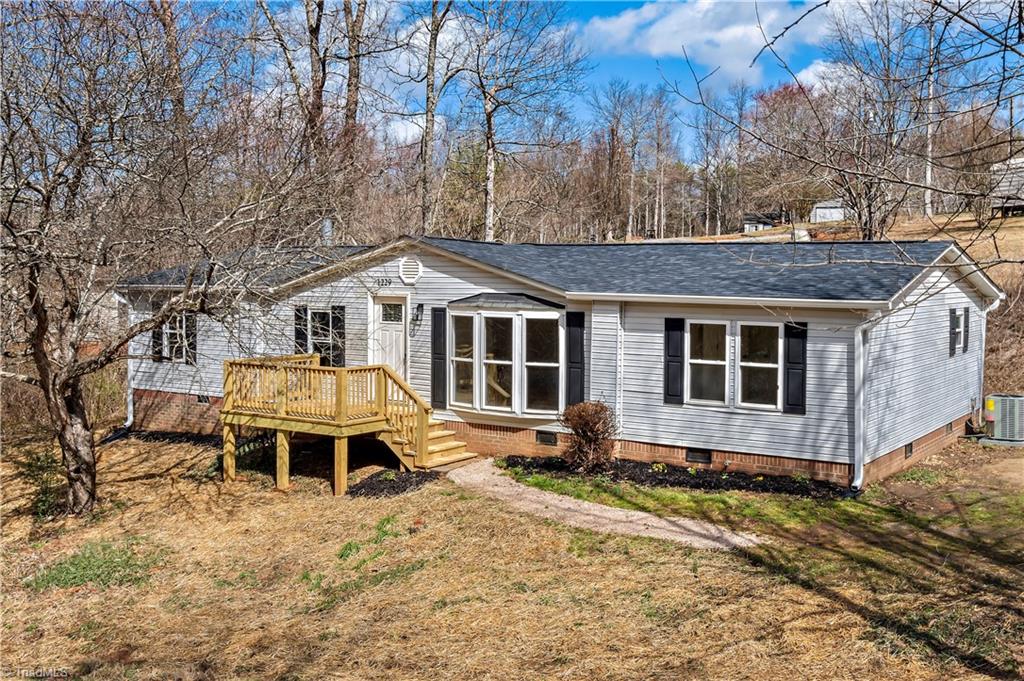 1229 Lightning Cross Road Property Photo