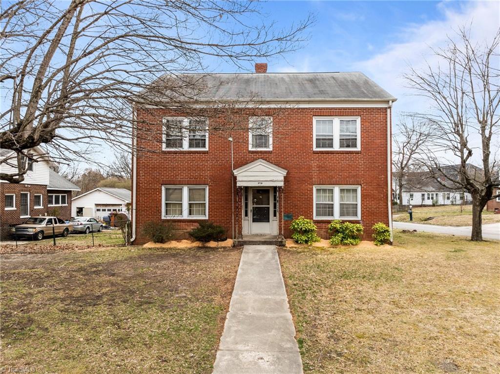 101 Montlieu Avenue Property Photo