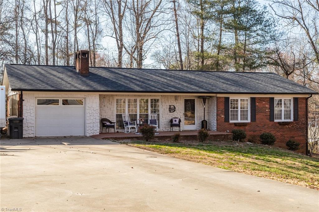 336 Robinhood Road Property Photo