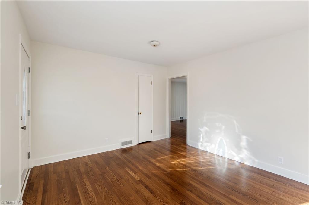 1212 Miller Street Property Photo 4