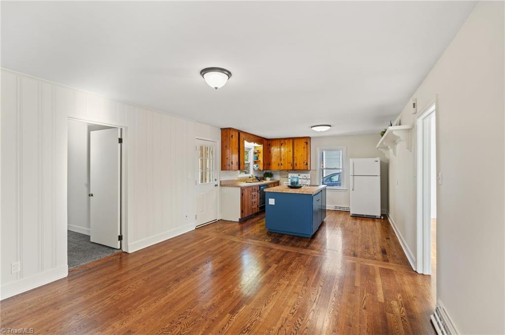 1212 Miller Street Property Photo 7