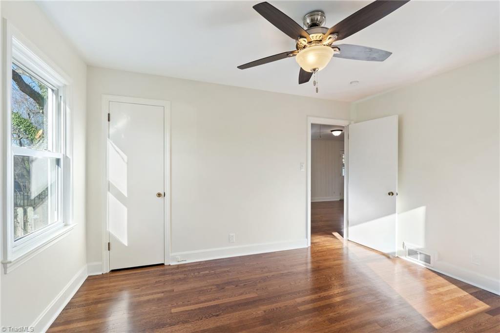 1212 Miller Street Property Photo 13