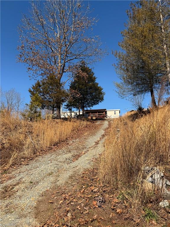 6068 Lanier Hill Road Property Photo