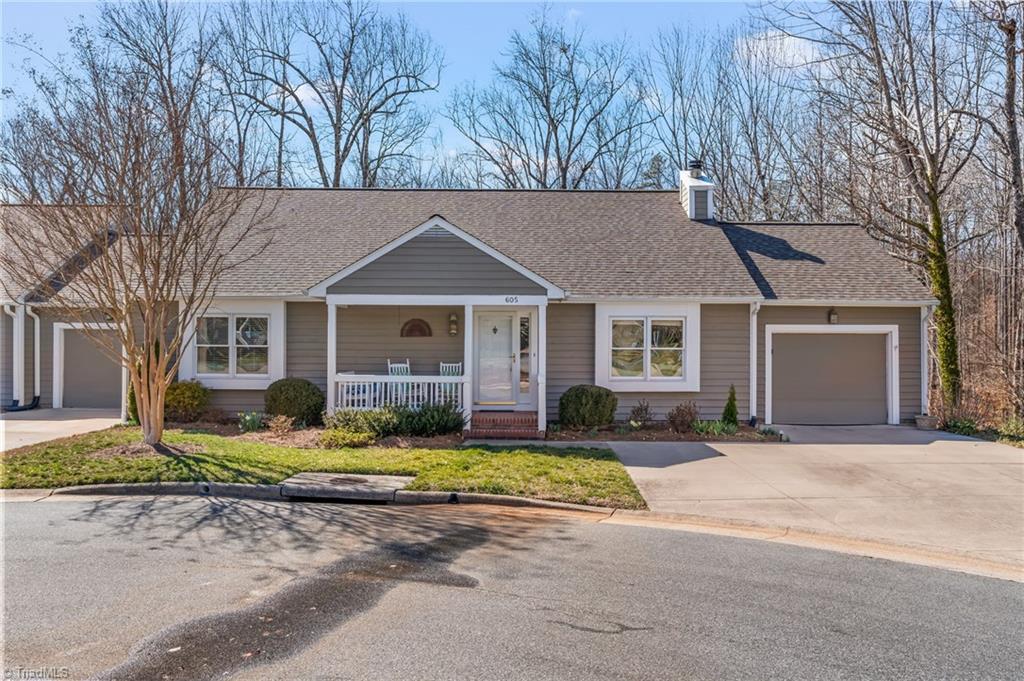 605 Huntington Drive Property Photo