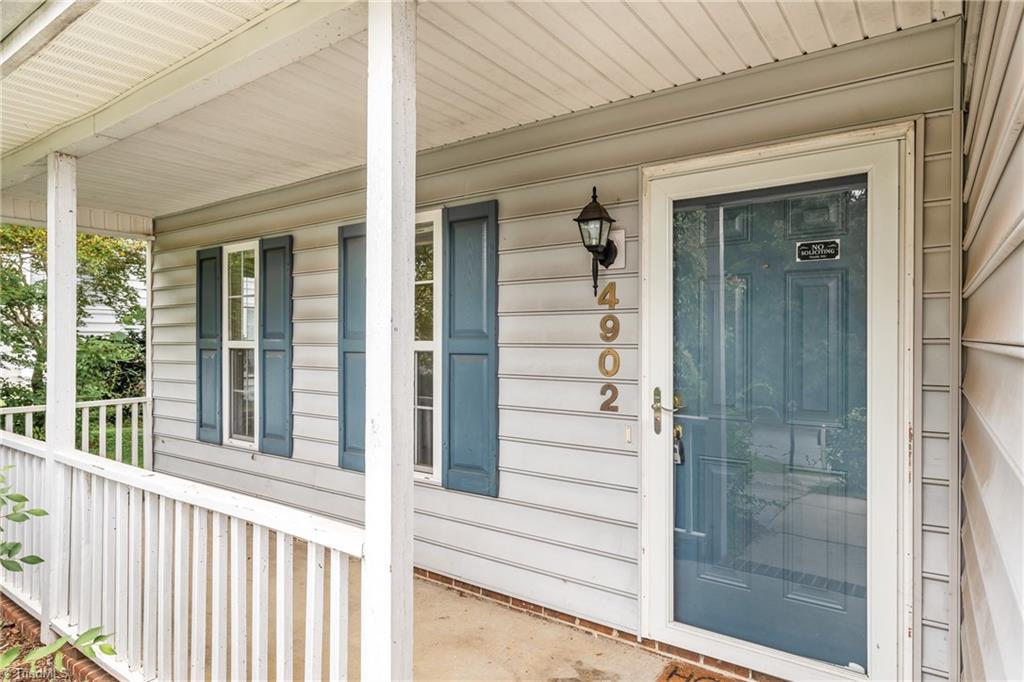 4902 Heritage Woods Court Property Photo 3