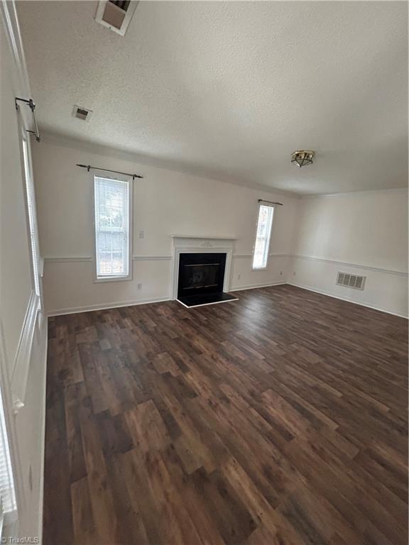 4902 Heritage Woods Court Property Photo 7