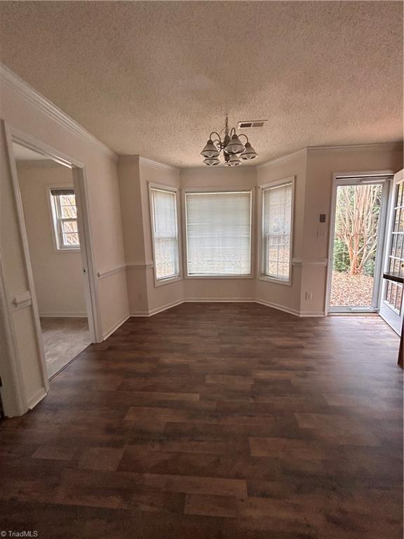 4902 Heritage Woods Court Property Photo 8