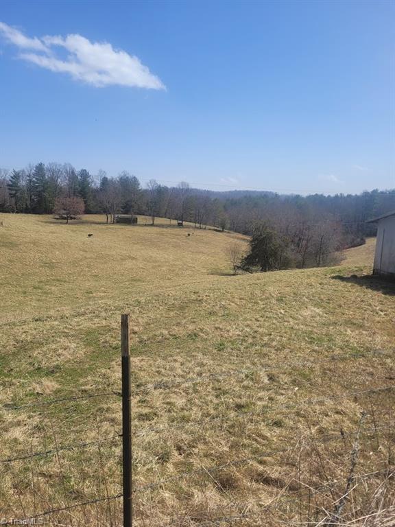 2027 Boiling Springs Road Property Photo