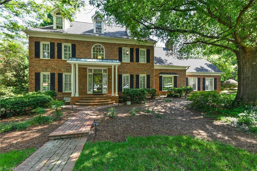 200 Manchester Place Property Photo