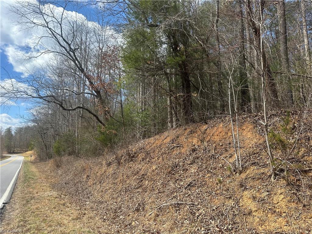 000 Sunset Drive Property Photo