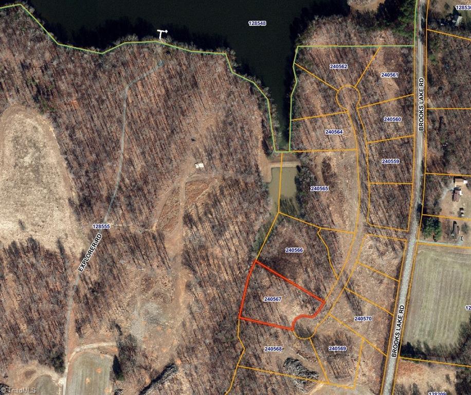7913 Duck Pond Court Property Photo 1