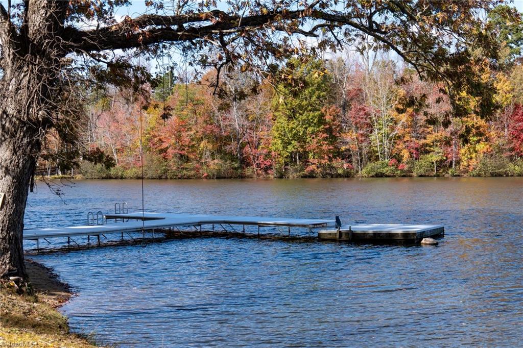 7913 Duck Pond Court Property Photo 8