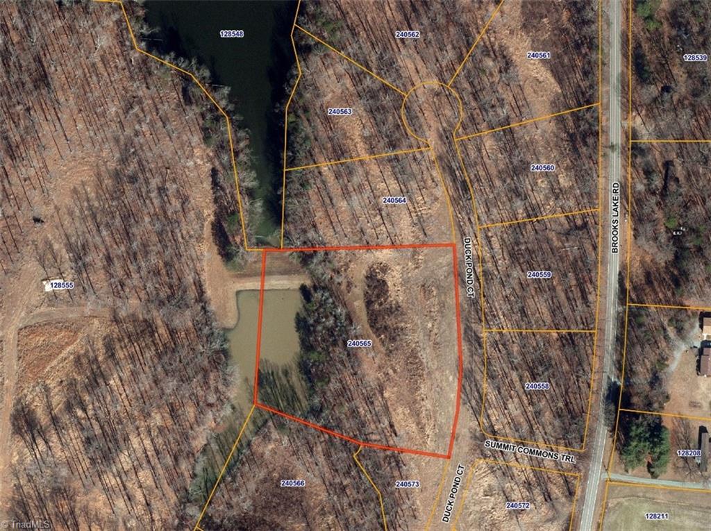 8001 Duck Pond Court Property Photo